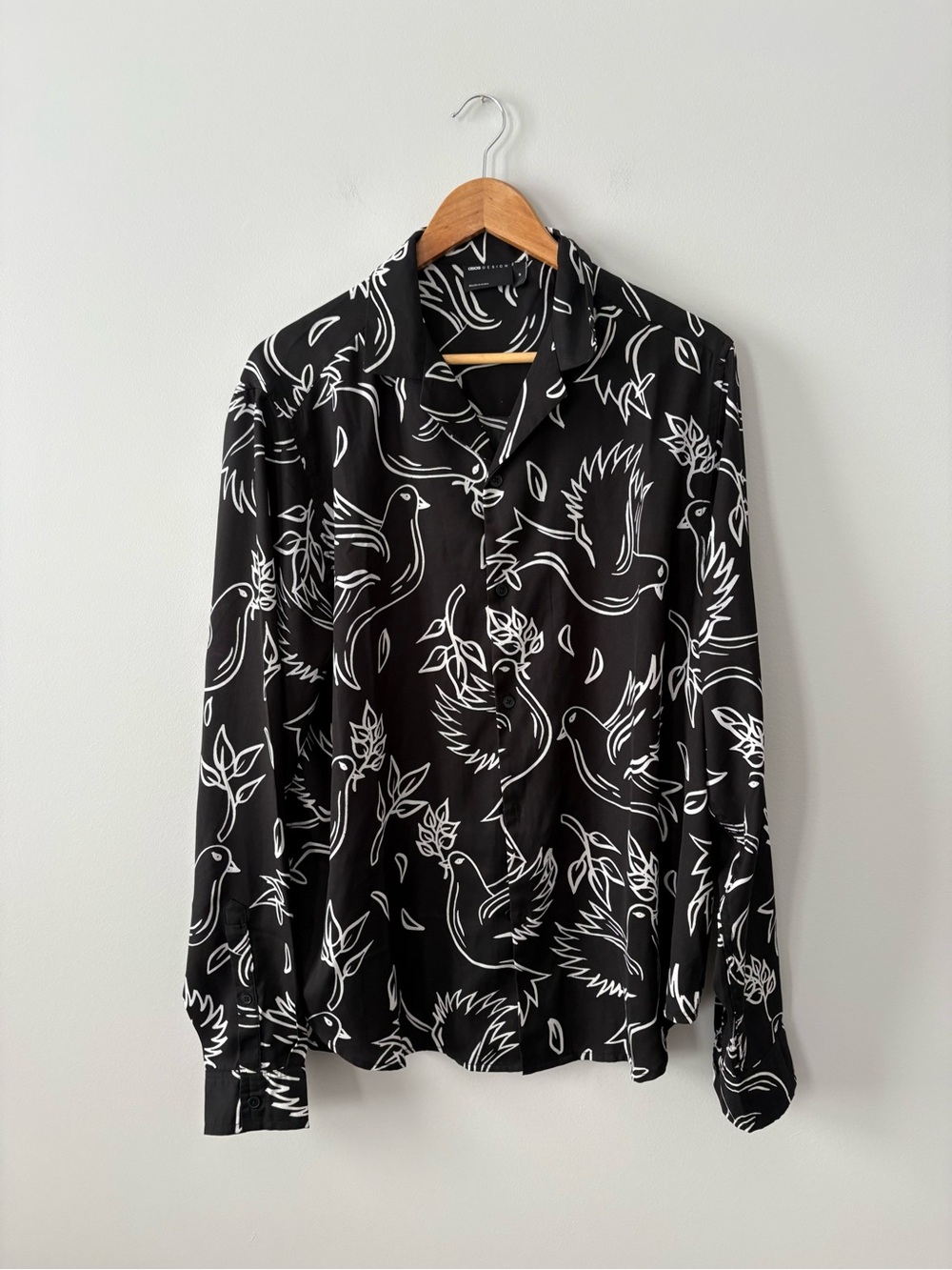 ASOS Modern Abstract Black Relaxed Collar Shirt with White Bird Print - Picture 2 of 6